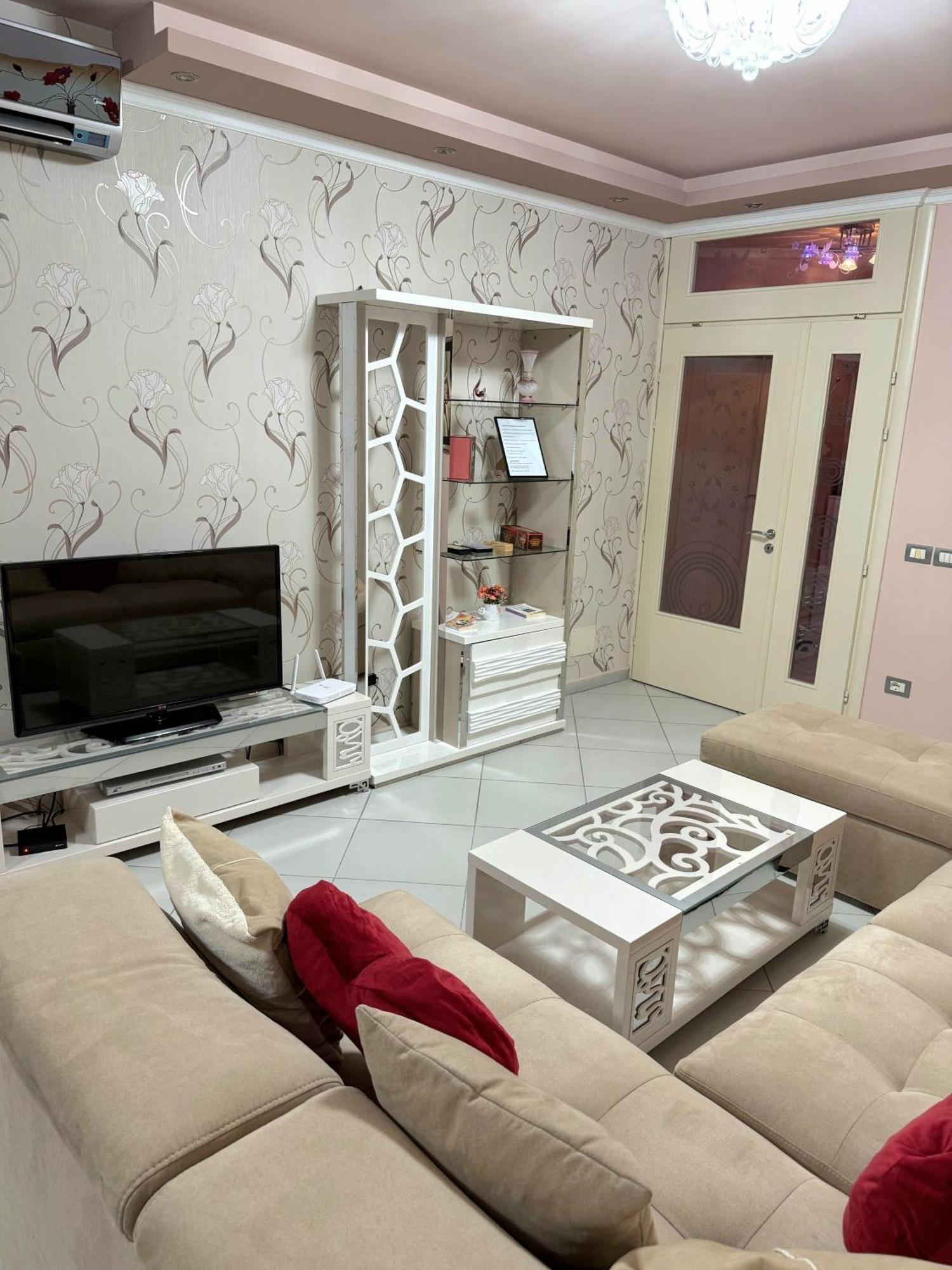 Amy'S Luxury Appartment Shkodër Esterno foto
