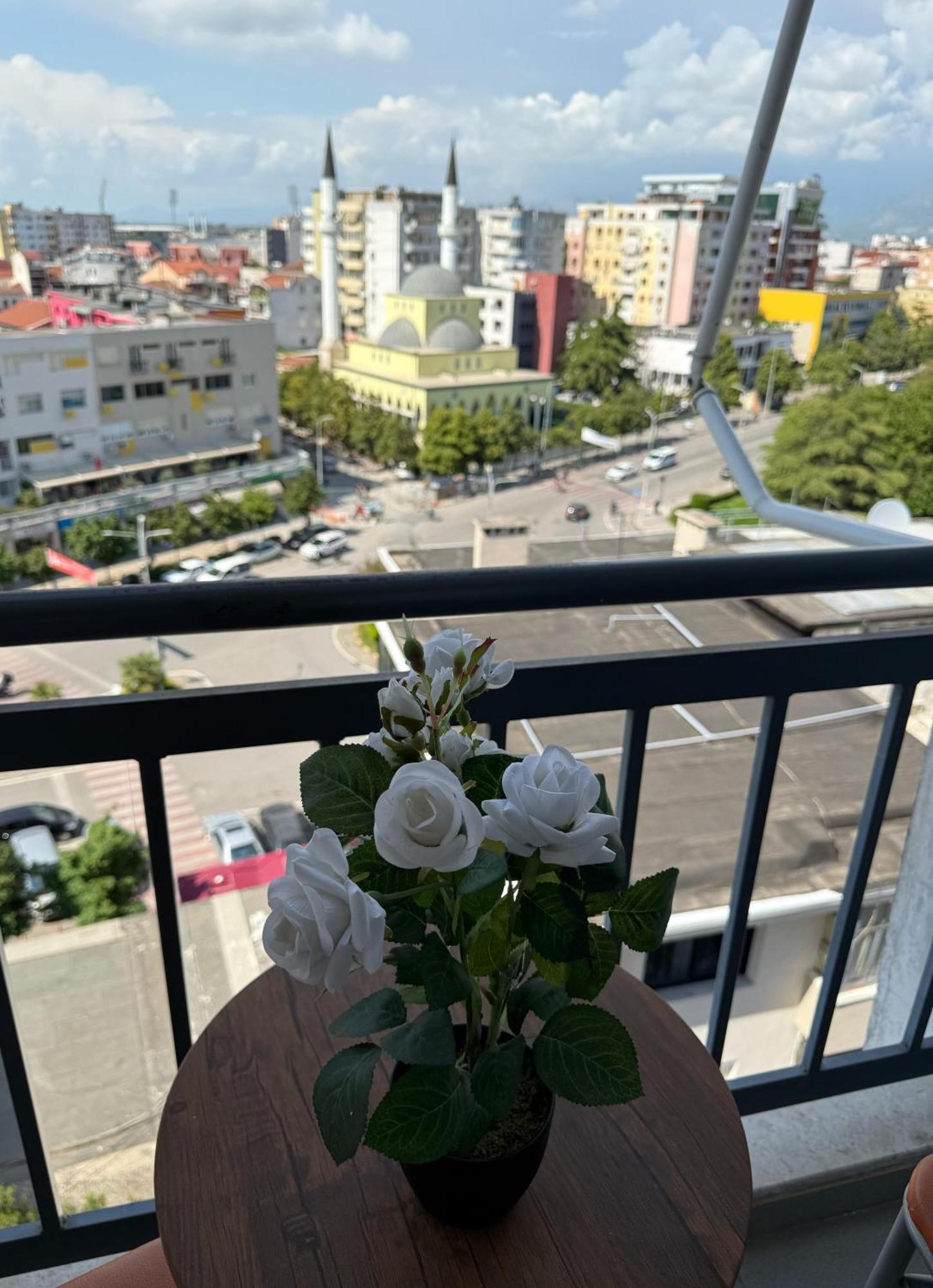Amy'S Luxury Appartment Shkodër Esterno foto